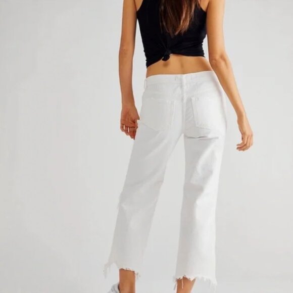 NWT We The Free White Distressed Cropped Flare Jeans Size 28 - Picture 3 of 15